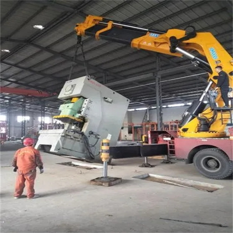 红毛镇80吨折臂吊车出租附近电话